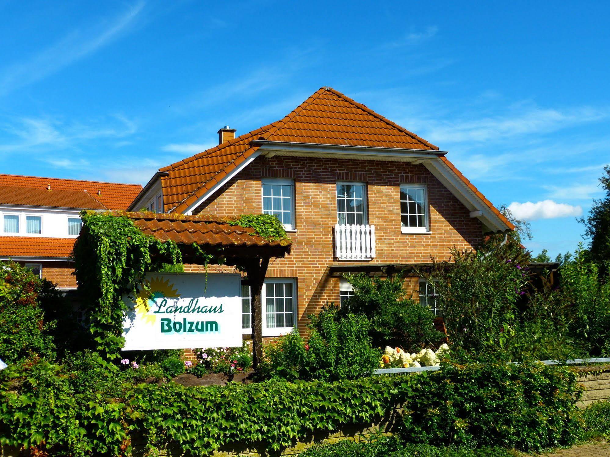 Hotel Landhaus Bolzum Sehnde Exterior foto